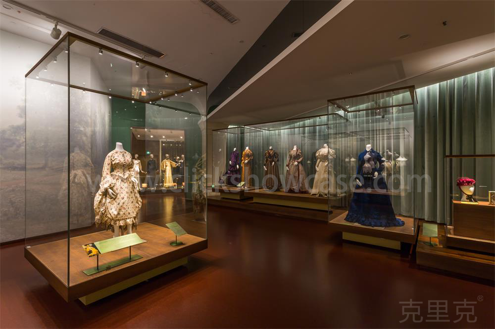 2016港澳宝典资料大全-中国丝绸博物馆展柜案例实拍图1 2016港澳宝典资料大全-中国丝绸博物馆展柜案例实拍图1