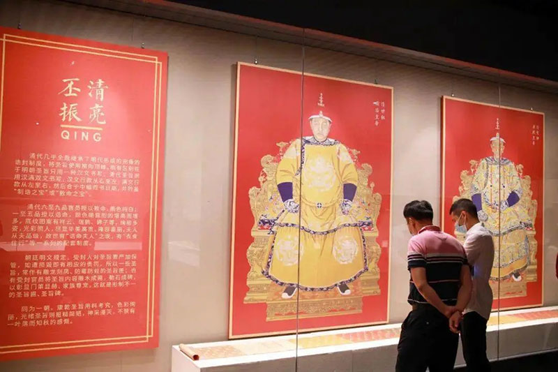 港澳宝典资料大全展柜