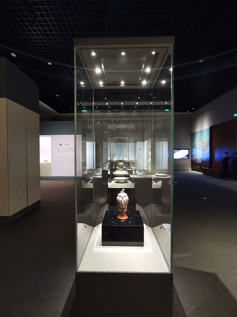 港澳宝典资料大全展柜