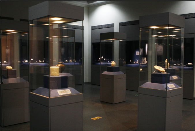 港澳宝典资料大全为天津博物馆新馆古代玉器馆定制的独立式展柜